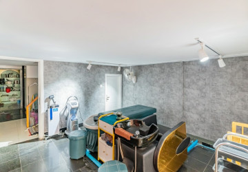 4 Bedroom Shophouse For Rent - Boeng Trabaek, Phnom Penh thumbnail