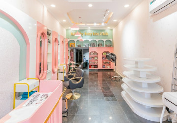 4 Bedroom Shophouse For Rent - Boeng Trabaek, Phnom Penh thumbnail