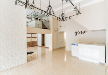 4 Bedroom Shophouse For Rent - Tonle Bassac, Phnom Penh thumbnail