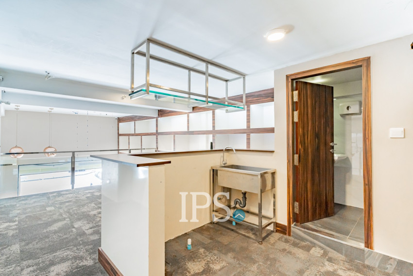 4 Bedroom Shophouse For Rent - Tonle Bassac, Phnom Penh