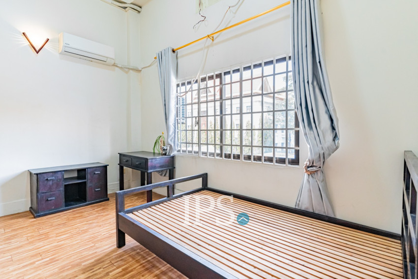 4 Bedroom Shophouse For Rent - Tonle Bassac, Phnom Penh