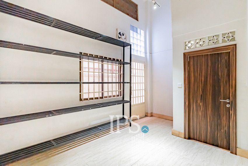 4 Bedroom Shophouse For Rent - Tonle Bassac, Phnom Penh