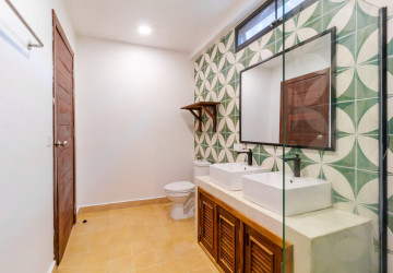 2 Bedroom Villa For Sale - Svay Dangkum, Siem Reap thumbnail