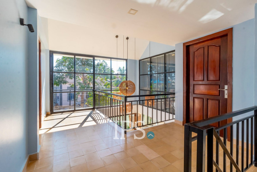 2 Bedroom Villa For Sale - Svay Dangkum, Siem Reap