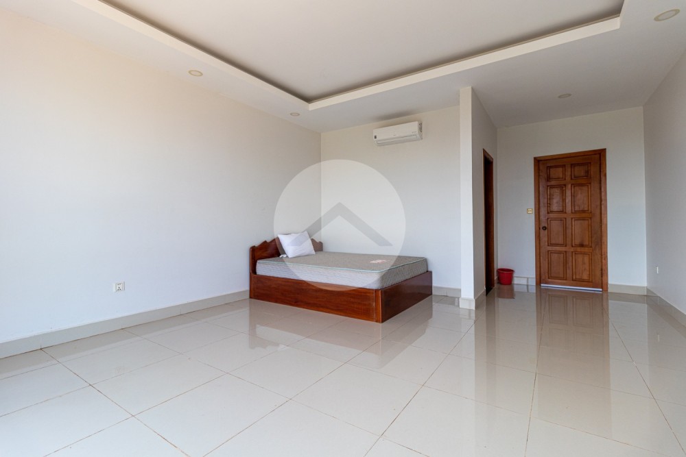 5 Bedroom Shophouse For Sale - Svay Dangkum, Siem Reap - Image 9