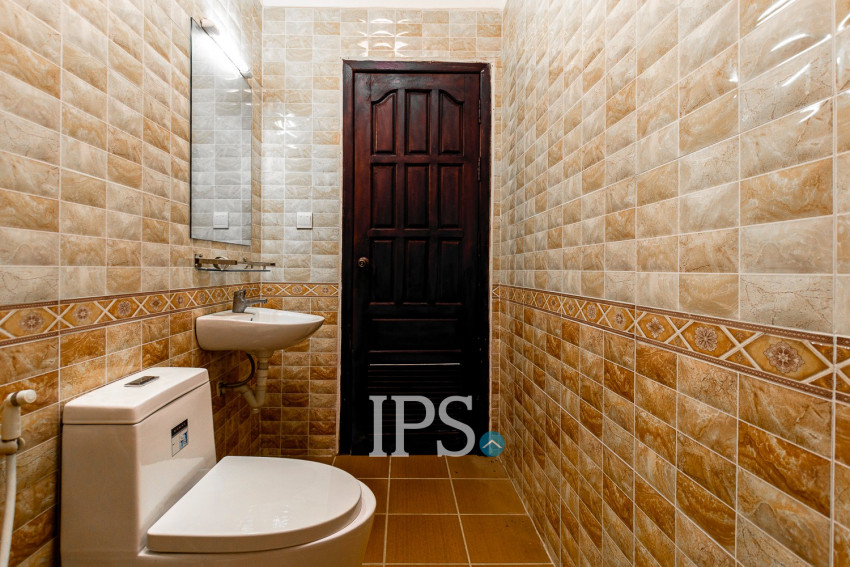 6 Bedroom Shophouse For Sale - Svay Dangkum, Siem Reap