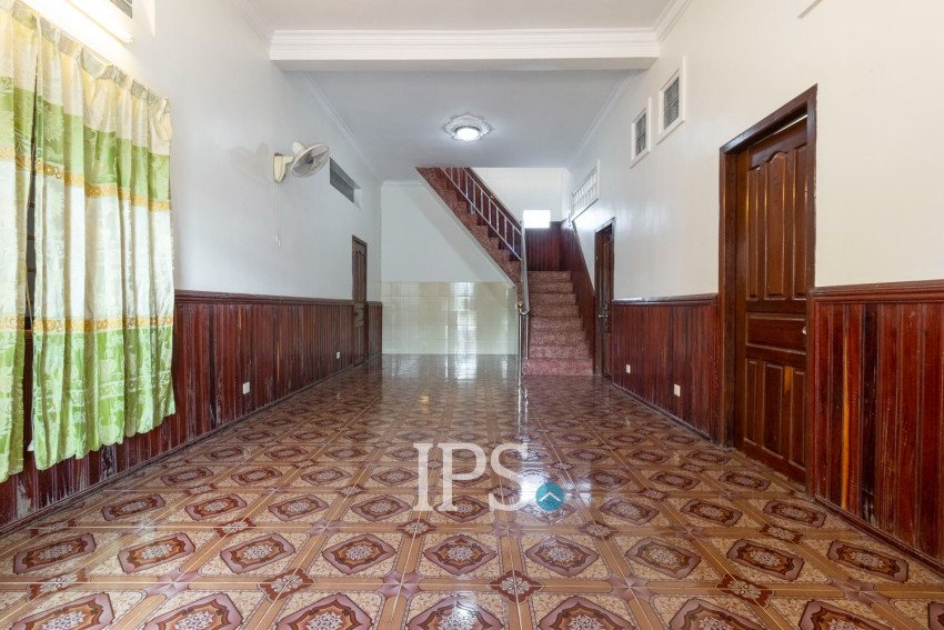 4 Bedroom House For Rent - Svay Dangkum, Siem Reap