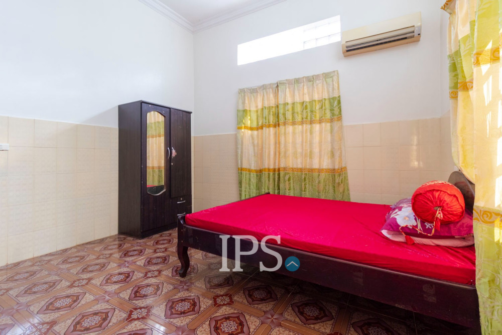 4 Bedroom House For Rent - Svay Dangkum, Siem Reap - Image 11