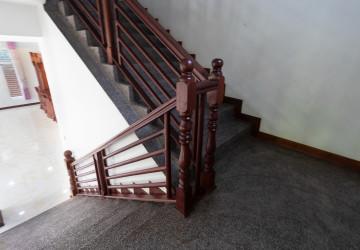 6 Bedroom House For Rent - Sala Kamreuk, Siem Reap thumbnail