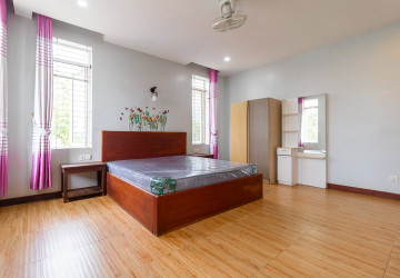 6 Bedroom House For Rent - Sala Kamreuk, Siem Reap thumbnail