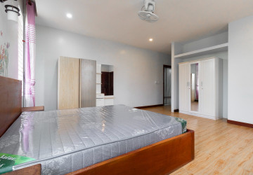 6 Bedroom House For Rent - Sala Kamreuk, Siem Reap thumbnail