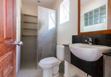 2 Bedroom Apartment For Rent - Slor Kram, Siem Reap thumbnail