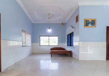 3 Bedroom House For Rent - Sala Kamreuk, Siem Reap thumbnail