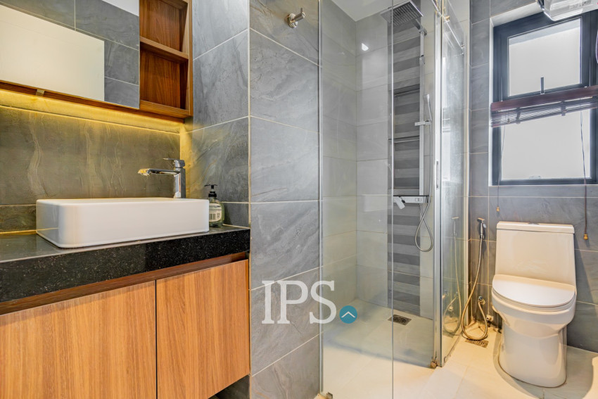 3 Bedroom Serviced Apartment For Rent - Tonle Bassac, Phnom Penh