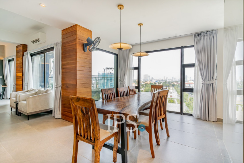 3 Bedroom Serviced Apartment For Rent - Tonle Bassac, Phnom Penh