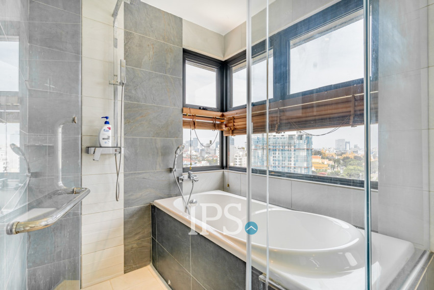 3 Bedroom Serviced Apartment For Rent - Tonle Bassac, Phnom Penh