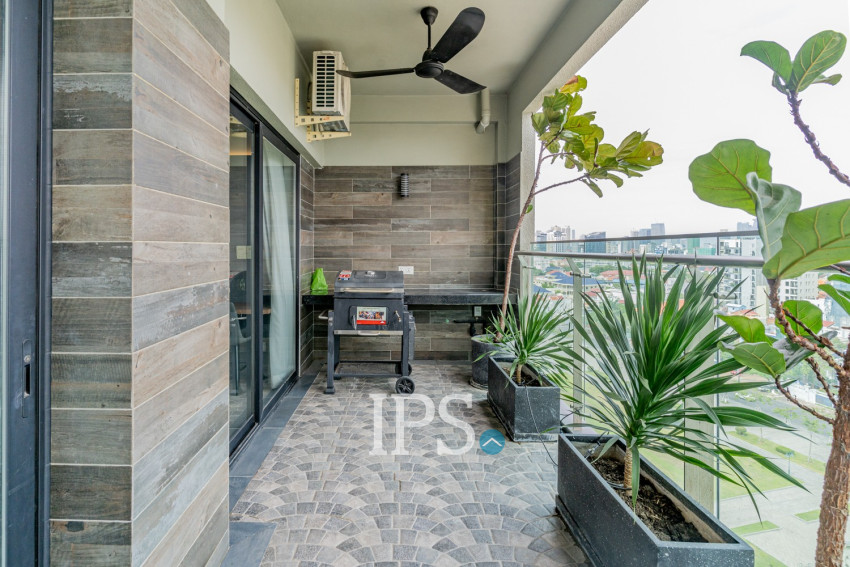 3 Bedroom Serviced Apartment For Rent - Tonle Bassac, Phnom Penh