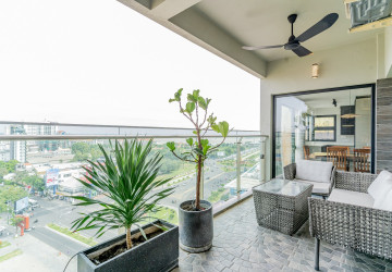 3 Bedroom Serviced Apartment For Rent - Tonle Bassac, Phnom Penh thumbnail