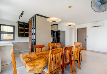 3 Bedroom Serviced Apartment For Rent - Tonle Bassac, Phnom Penh thumbnail