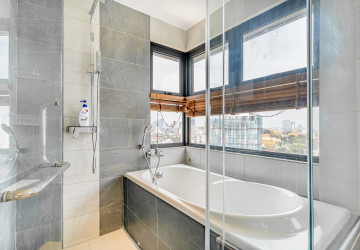 3 Bedroom Serviced Apartment For Rent - Tonle Bassac, Phnom Penh thumbnail