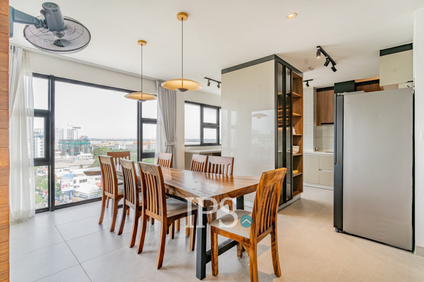 3 Bedroom Serviced Apartment For Rent - Tonle Bassac, Phnom Penh