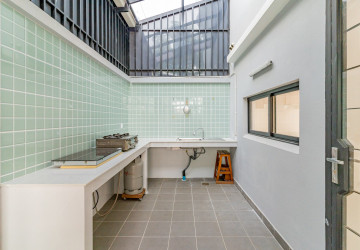 5 Bedroom Villa For Rent - Borey Palm Spring, Dangkao, Phnom Penh thumbnail