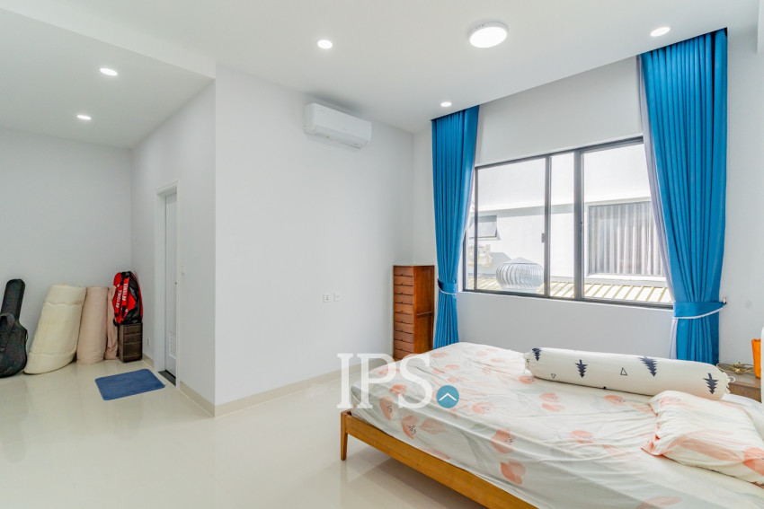 5 Bedroom Villa For Rent - Borey Palm Spring, Dangkao, Phnom Penh