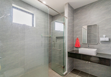 5 Bedroom Villa For Rent - Borey Palm Spring, Dangkao, Phnom Penh thumbnail