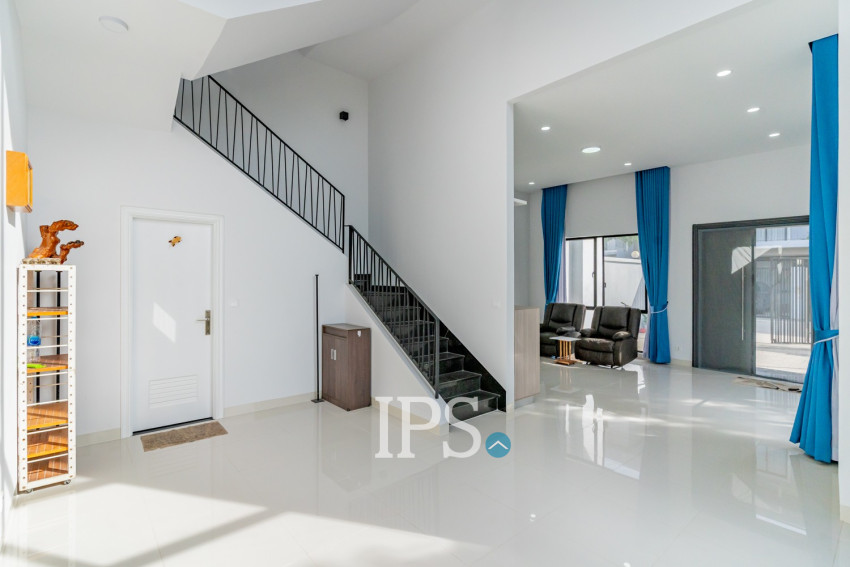 5 Bedroom Villa For Rent - Borey Palm Spring, Dangkao, Phnom Penh