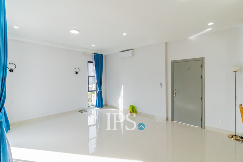 5 Bedroom Villa For Rent - Borey Palm Spring, Dangkao, Phnom Penh