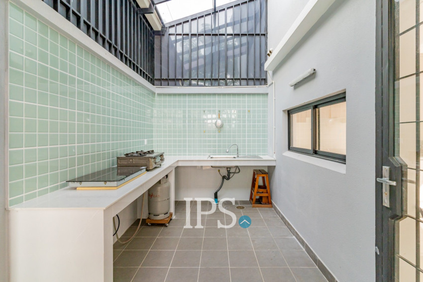 5 Bedroom Villa For Rent - Borey Palm Spring, Dangkao, Phnom Penh