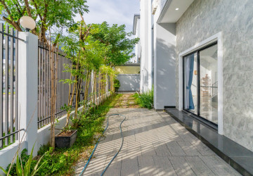 5 Bedroom Villa For Rent - Borey Palm Spring, Dangkao, Phnom Penh thumbnail