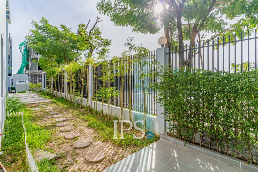 5 Bedroom Villa For Rent - Borey Palm Spring, Dangkao, Phnom Penh