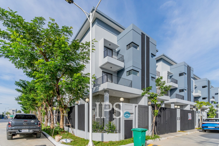 5 Bedroom Villa For Rent - Borey Palm Spring, Dangkao, Phnom Penh