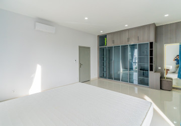 5 Bedroom Villa For Rent - Borey Palm Spring, Dangkao, Phnom Penh thumbnail