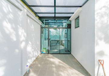 5 Bedroom Villa For Rent - Borey Palm Spring, Dangkao, Phnom Penh thumbnail