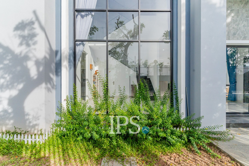 5 Bedroom Villa For Rent - Borey Palm Spring, Dangkao, Phnom Penh