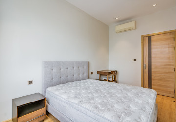 25th Floor 1 Bedroom Condo For Sale - The View, BKK1, Phnom Penh thumbnail