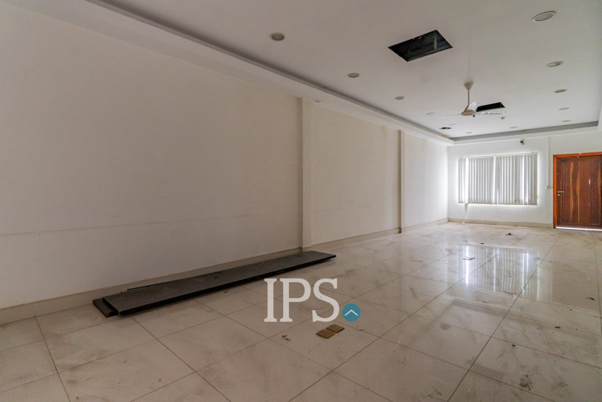 920 Sqm Commercial Building For Rent - Boeng Salang, PhnomPenh