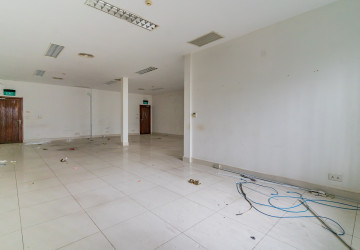 920 Sqm Commercial Building For Rent - Boeng Salang, PhnomPenh thumbnail
