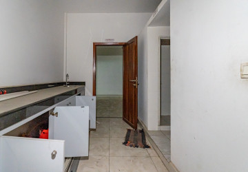 920 Sqm Commercial Building For Rent - Boeng Salang, PhnomPenh thumbnail