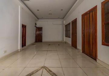 920 Sqm Commercial Building For Rent - Boeng Salang, PhnomPenh thumbnail