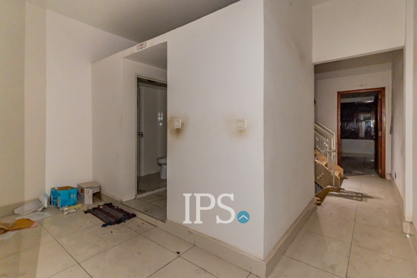 920 Sqm Commercial Building For Rent - Boeng Salang, PhnomPenh