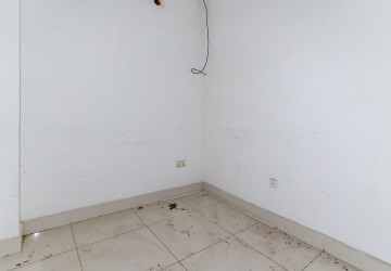 920 Sqm Commercial Building For Rent - Boeng Salang, PhnomPenh thumbnail