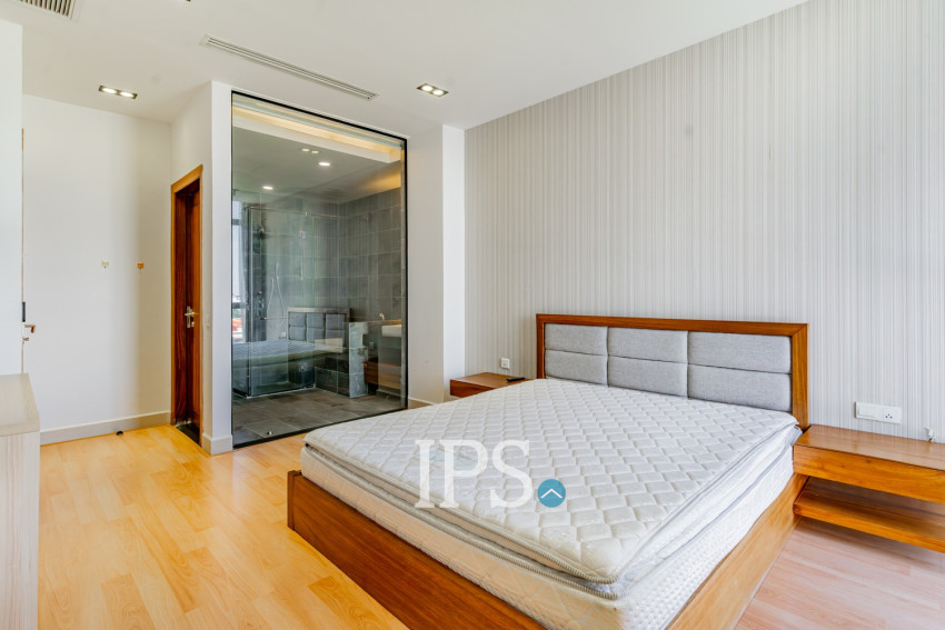 2 Bedroom Condo For Rent - Aura Condominium, Beoung Raing, Phnom Penh