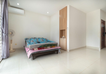 3 Bedroom Shophouse For Rent - Svay Dangkum, Siem Reap thumbnail