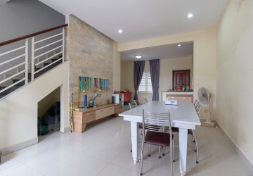 3 Bedroom Shophouse For Rent - Svay Dangkum, Siem Reap thumbnail