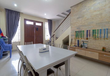 3 Bedroom Shophouse For Rent - Svay Dangkum, Siem Reap thumbnail