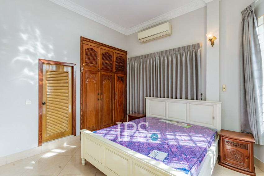 4 Bedroom Shophouse For Rent - Tonle Bassac, Phnom Penh