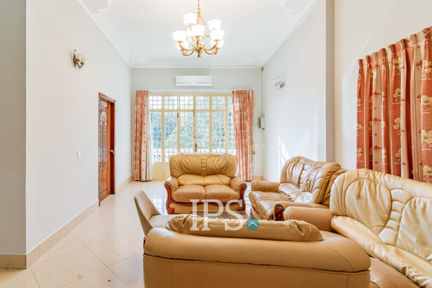 4 Bedroom Shophouse For Rent - Tonle Bassac, Phnom Penh